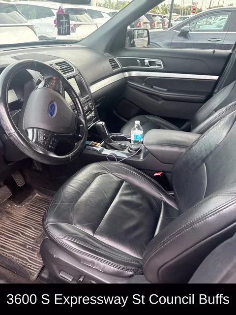 Used 2017 Gray Ford XLT image 11
