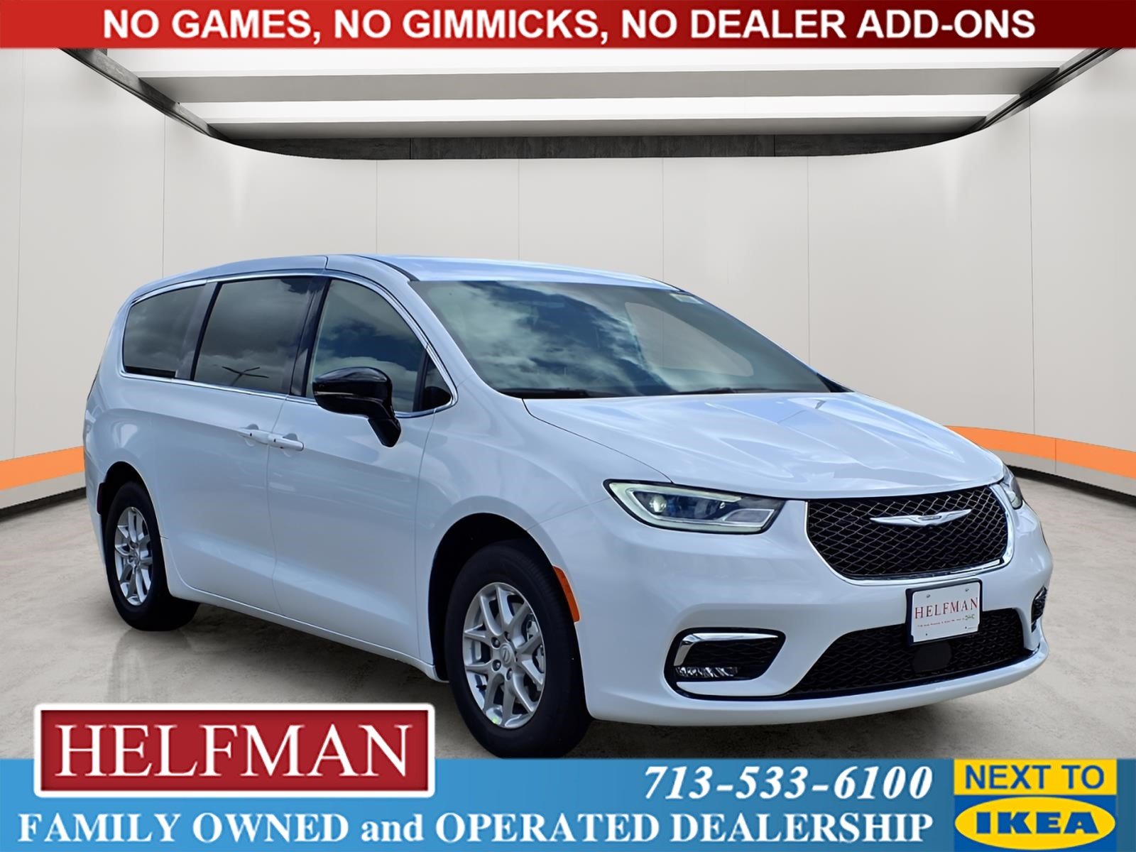 2026 Chrysler Pacifica Select's photo