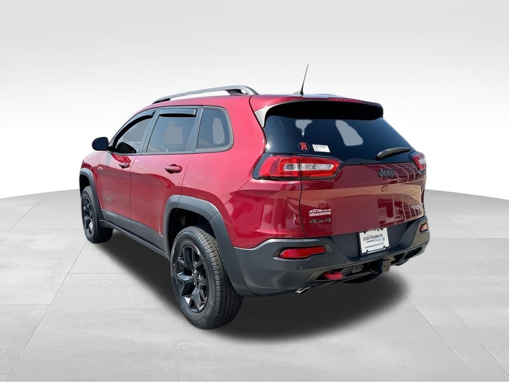 Used 2017 Red Jeep Trailhawk image 6