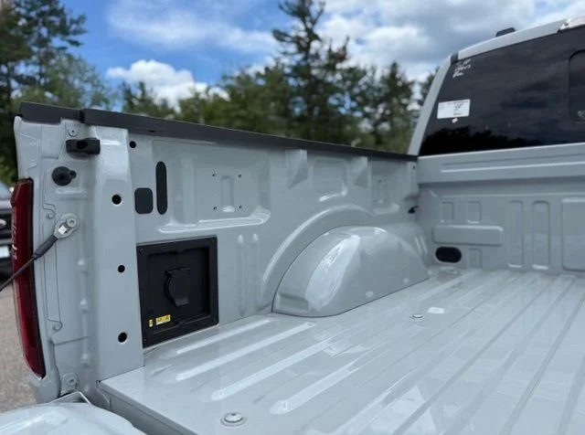 New 2026 Avalanche Ford XLT image 7