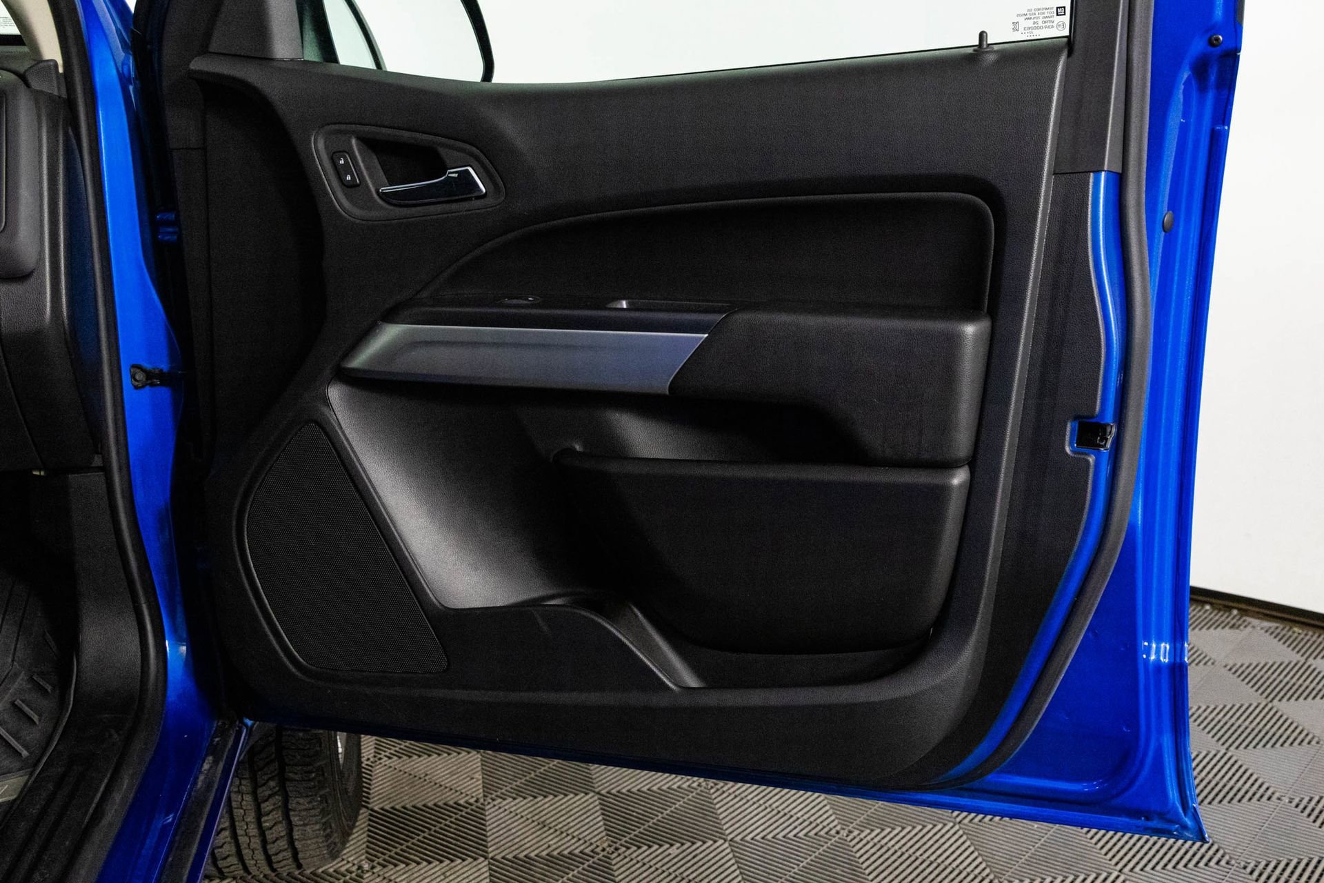 2022 CHEVROLET COLORADO - Image 37