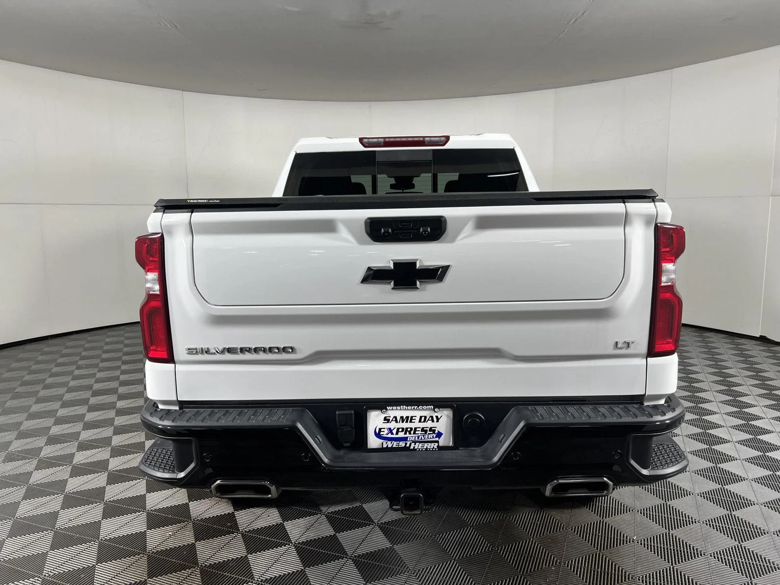 Used 2026 Summit White Chevrolet LT Trail Boss image 17