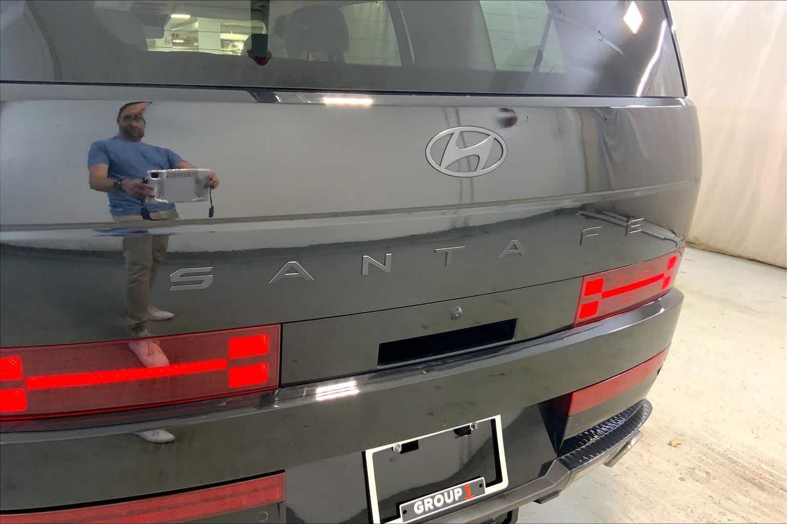 Used 2025 Phantom Black Hyundai Calligraphy image 29