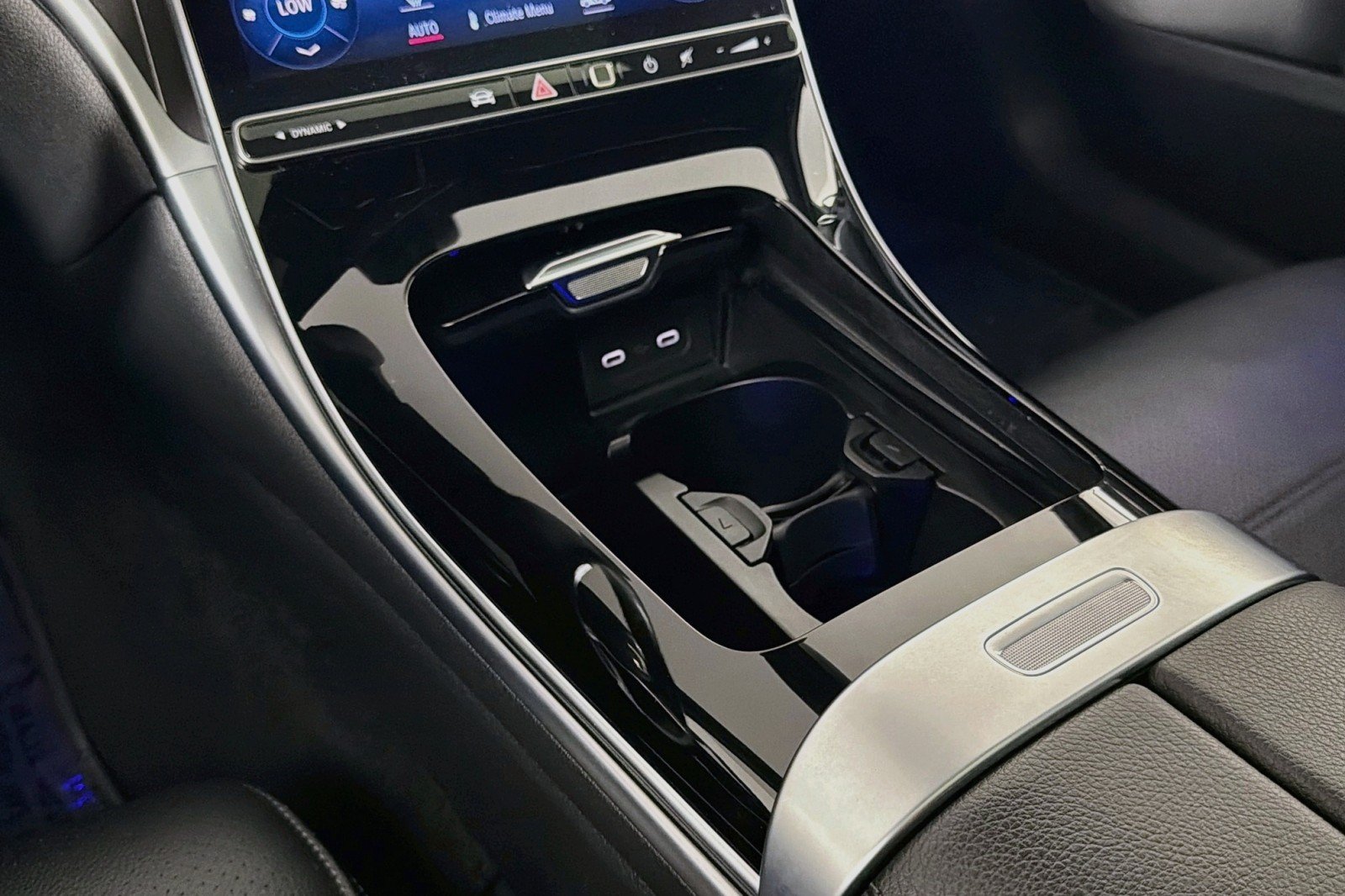 Used 2022 Black Mercedes-Benz C 300 image 6