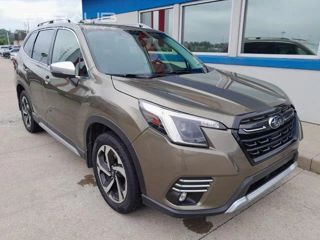 Used 2023  SUBARU  image 3