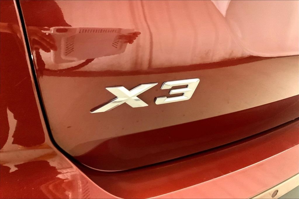 Used 2023 Aventurin Red Metallic BMW  image 7