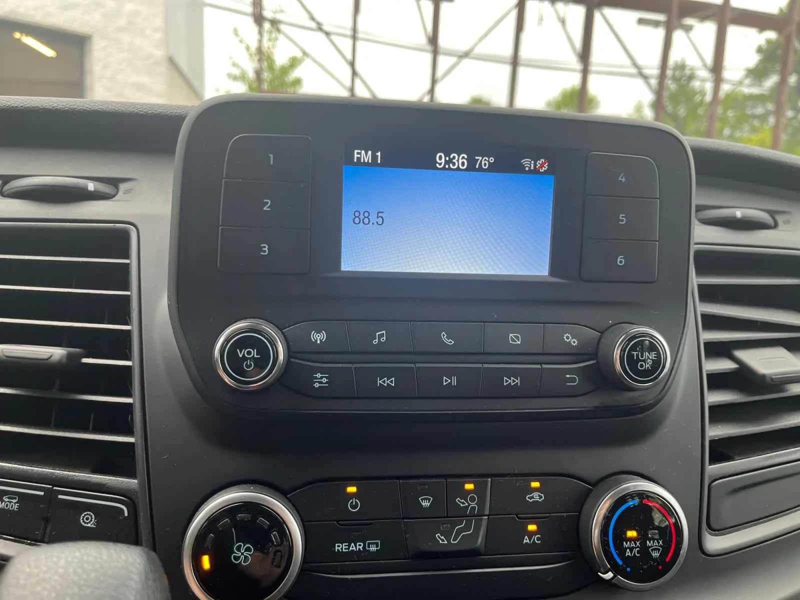 Used 2025 Oxford White Ford  image 25