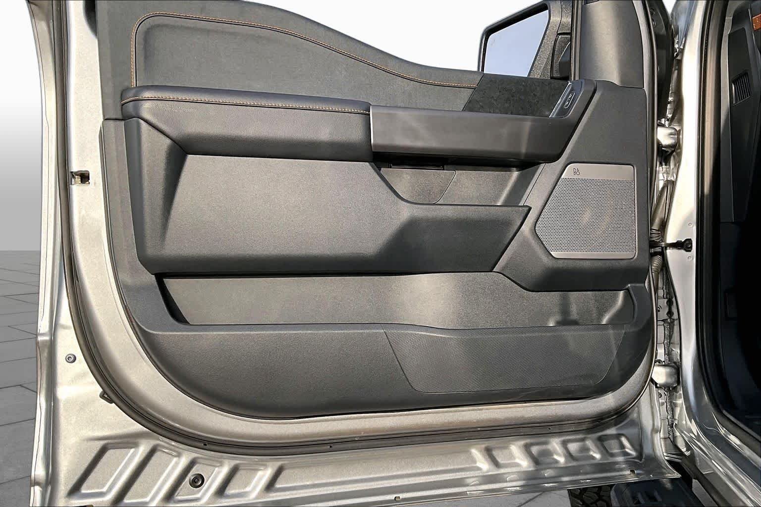 Used 2025 Iconic Silver Metallic Ford Tremor image 39