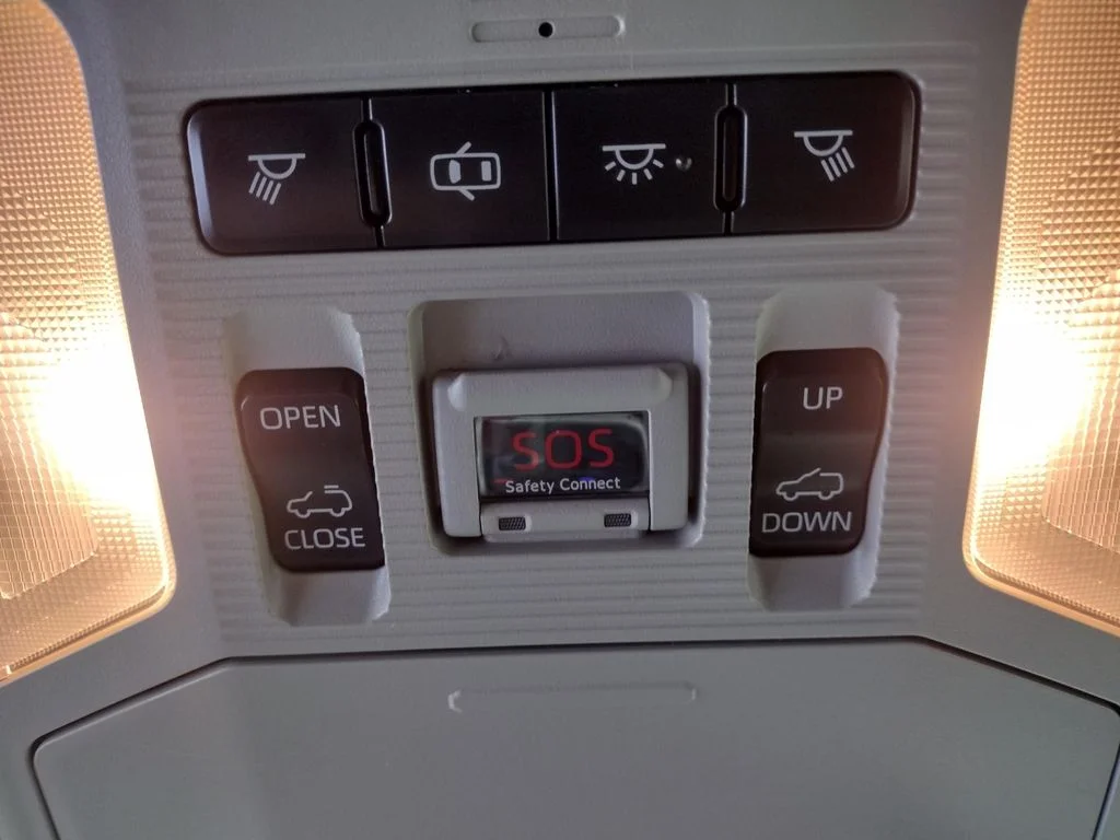 Used 2019 Blue Toyota XLE image 35