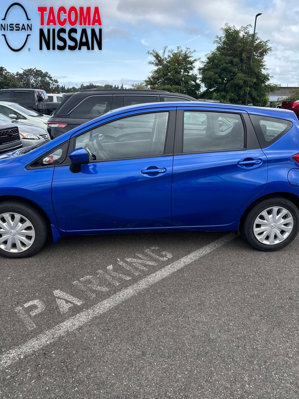 Used 2015 Blue Nissan S Plus image 2