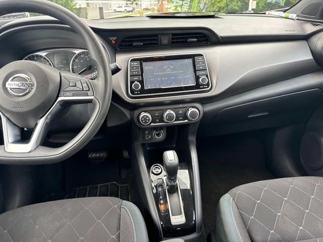 Used 2020 White Nissan S image 19