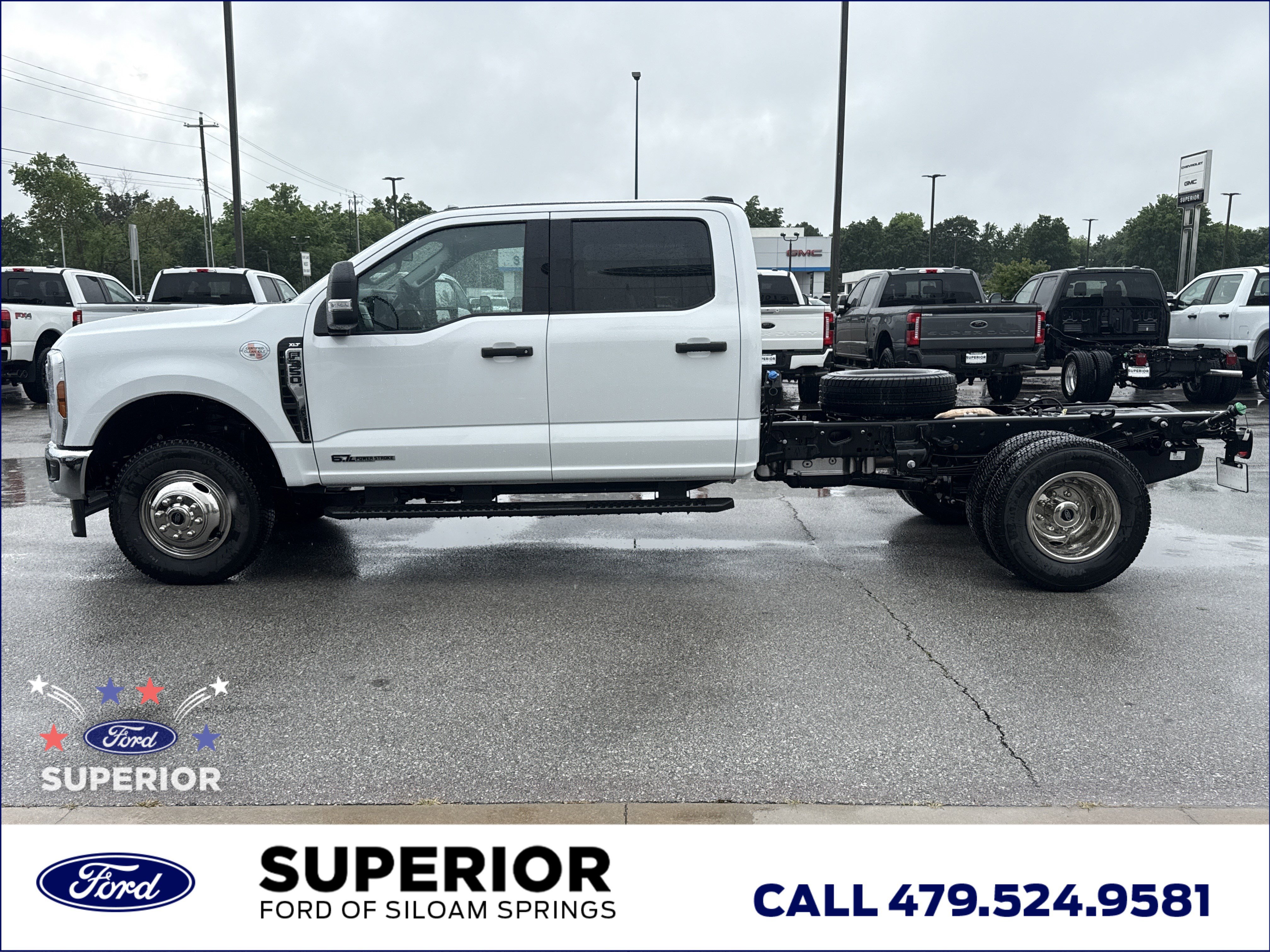 New 2026 Oxford White Ford XLT 4WD Chassis Cab image 10