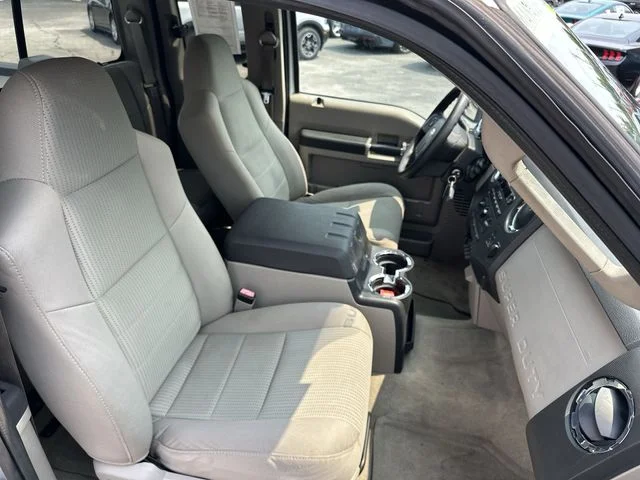 Used 2008 Silver Ford XLT image 24