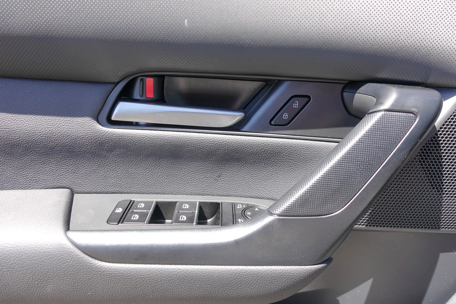 New 2026 Machine Gray Metallic Mazda Preferred image 16
