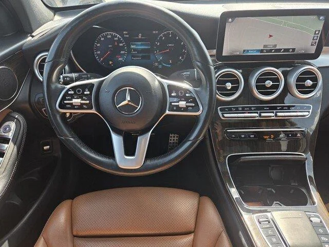 Used 2022 Graphite Grey Metallic Mercedes-Benz GLC 300 image 24