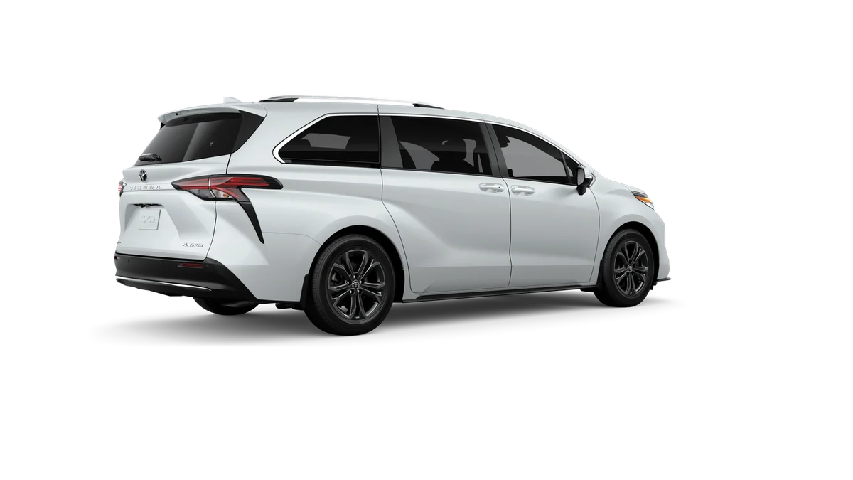 New 2026 Wind Chill Pearl Toyota Platinum image 10