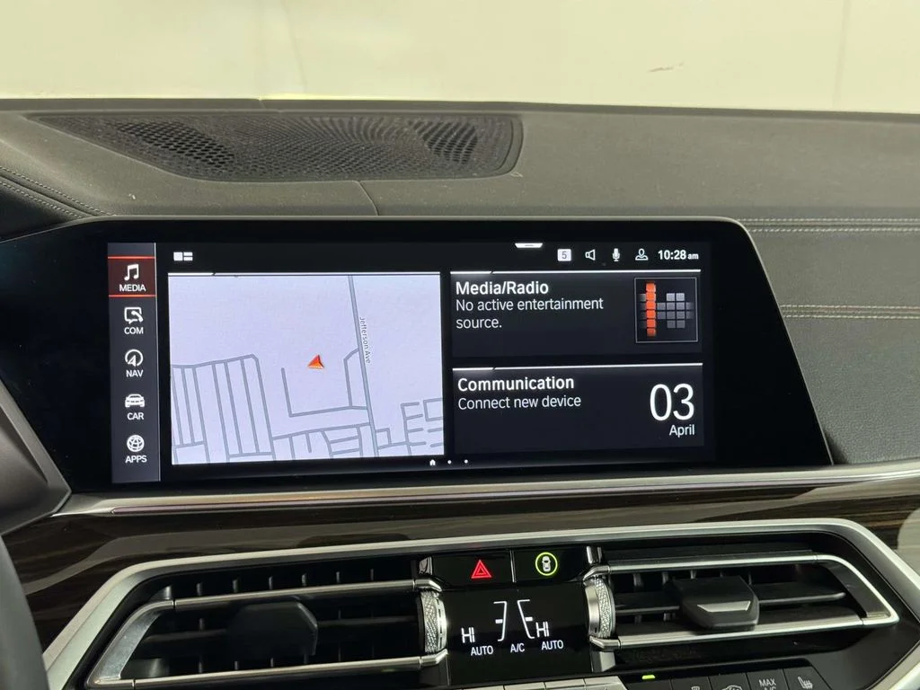 Certified Used 2023 White BMW xDrive40i image 27