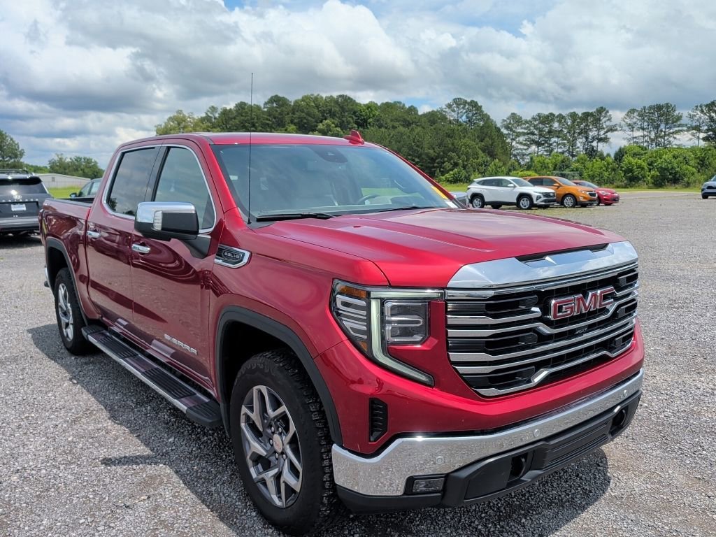 2025 GMC Sierra 4WD Crew Cab Short Box SLT's photo