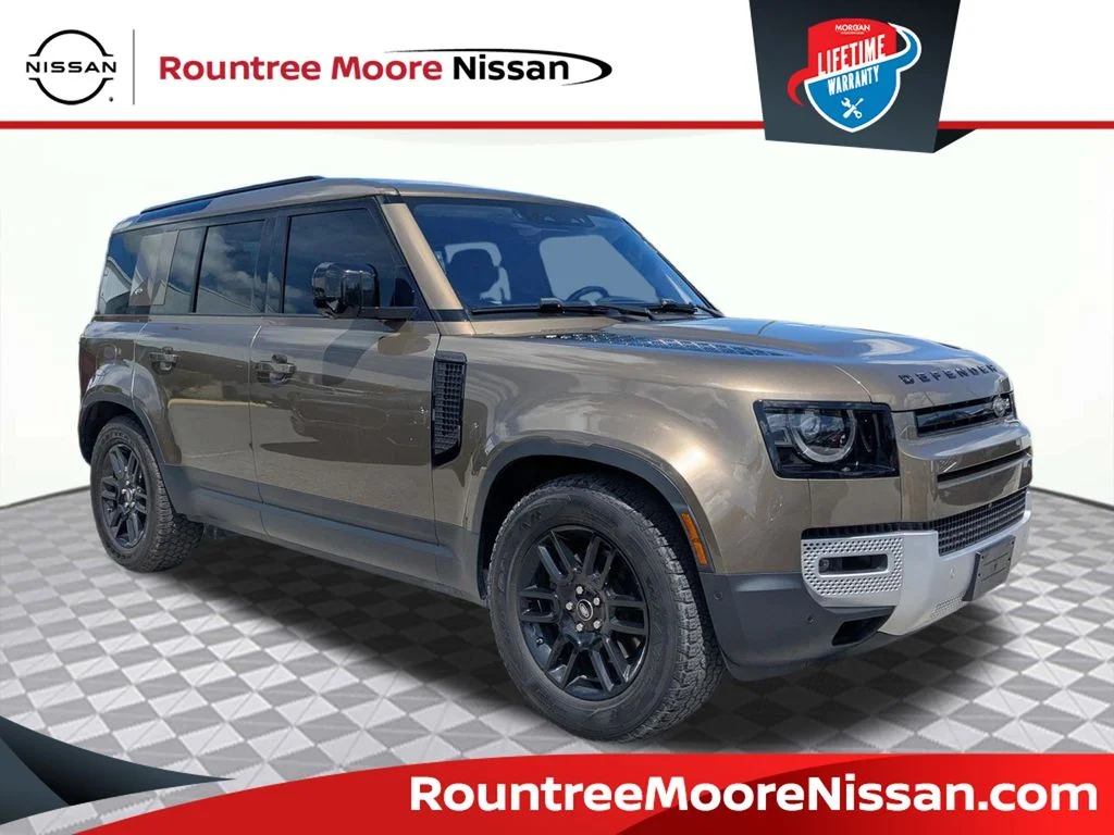 2021 Land Rover Defender S's photo