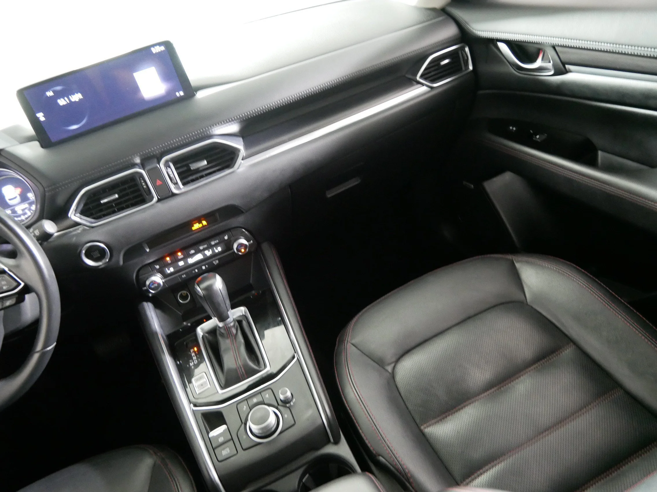 Used 2025 Polymetal Gray Metallic Mazda 2.5 S Carbon Edition image 11