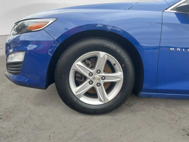 Used 2023 Blue Chevrolet LT image 14