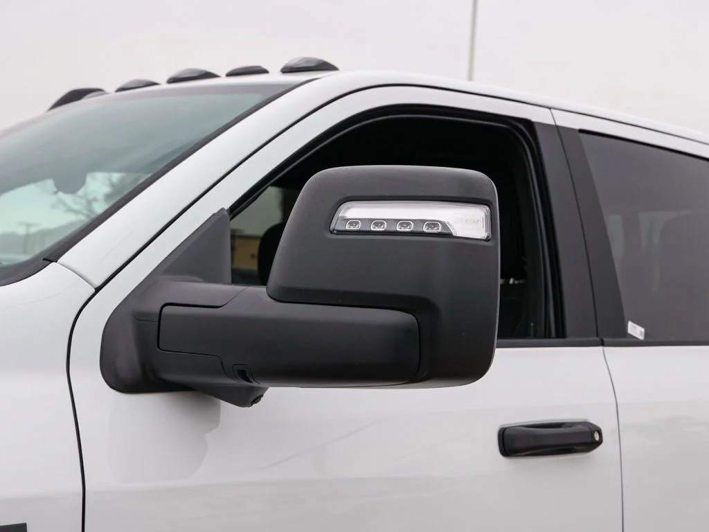 New 2026 Bright White Clear-Coat Exterior Paint RAM Big Horn Night Edition image 11