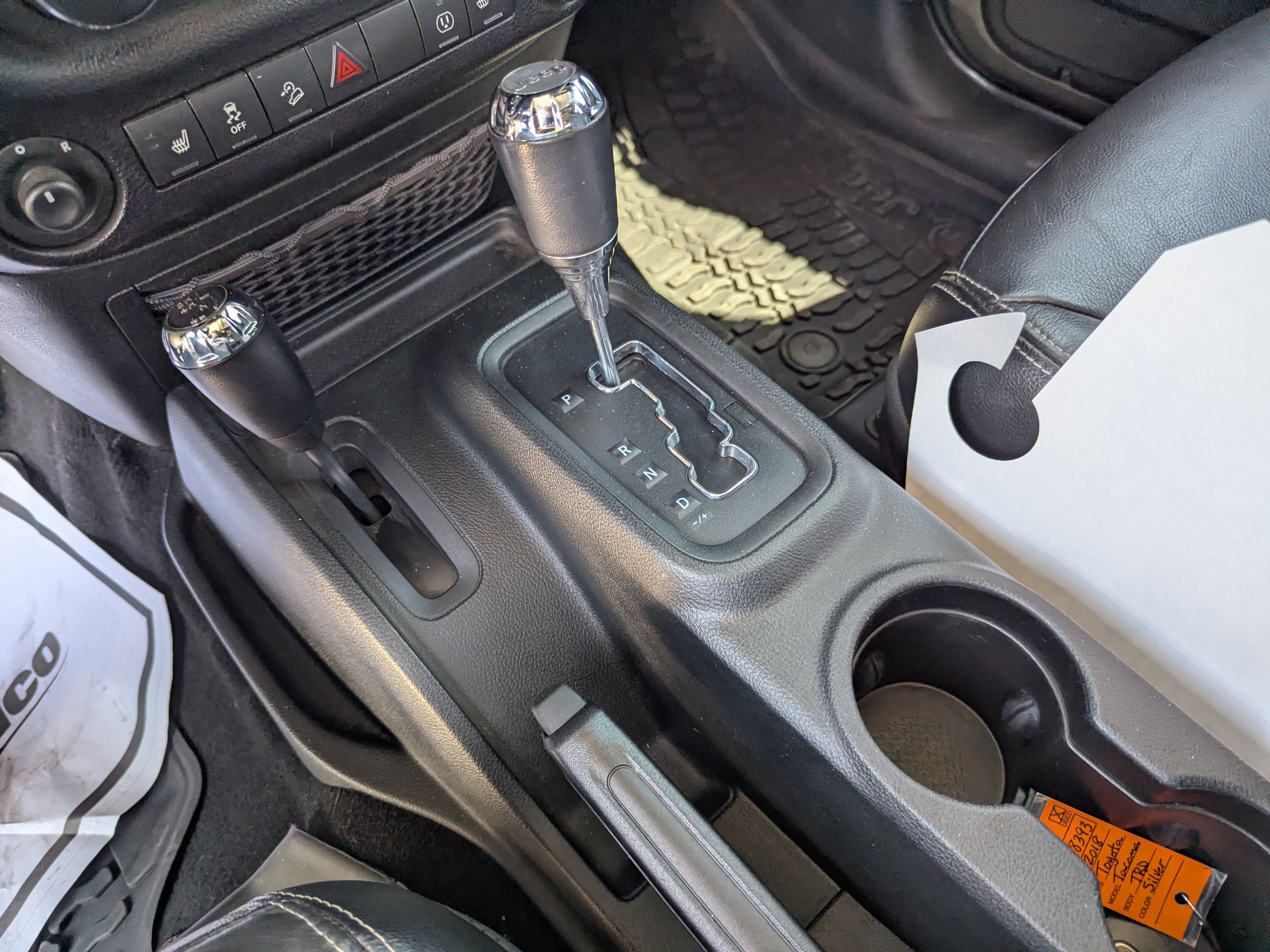 Used 2018  Jeep Rubicon image 20