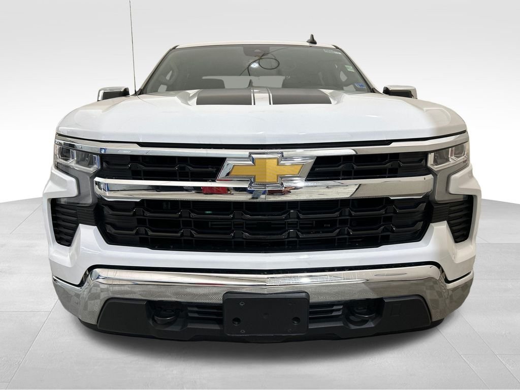 Used 2023 White Chevrolet LT image 10