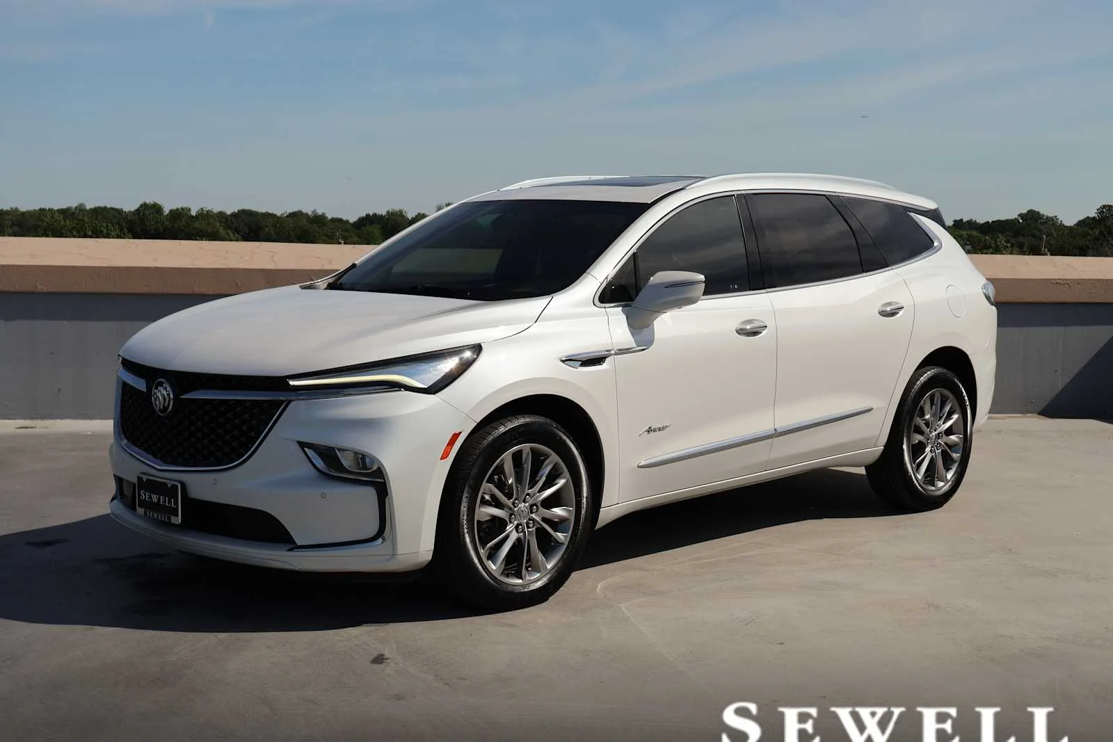 2024 Buick Enclave Avenir's photo