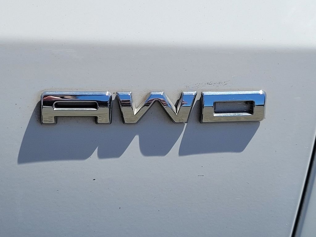 Used 2022 White Ford SEL image 11