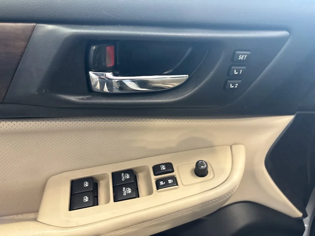 Used 2015 Tungsten Metallic Subaru 2.5i image 12