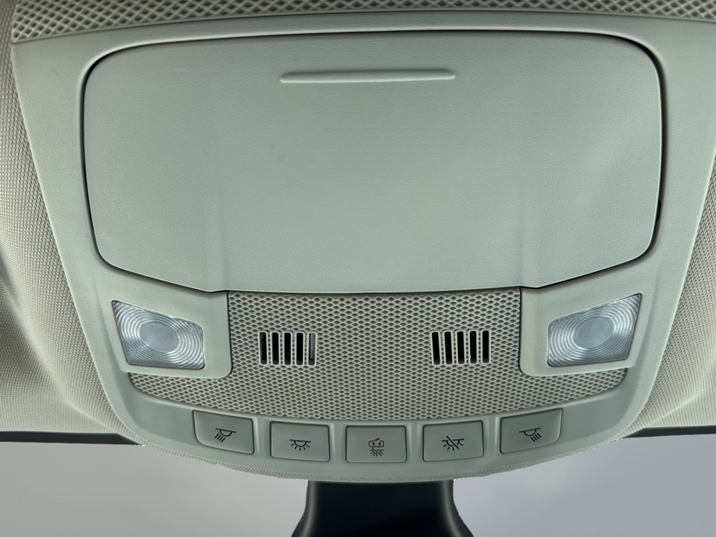 Used 2022 Silver Ford Titanium image 16