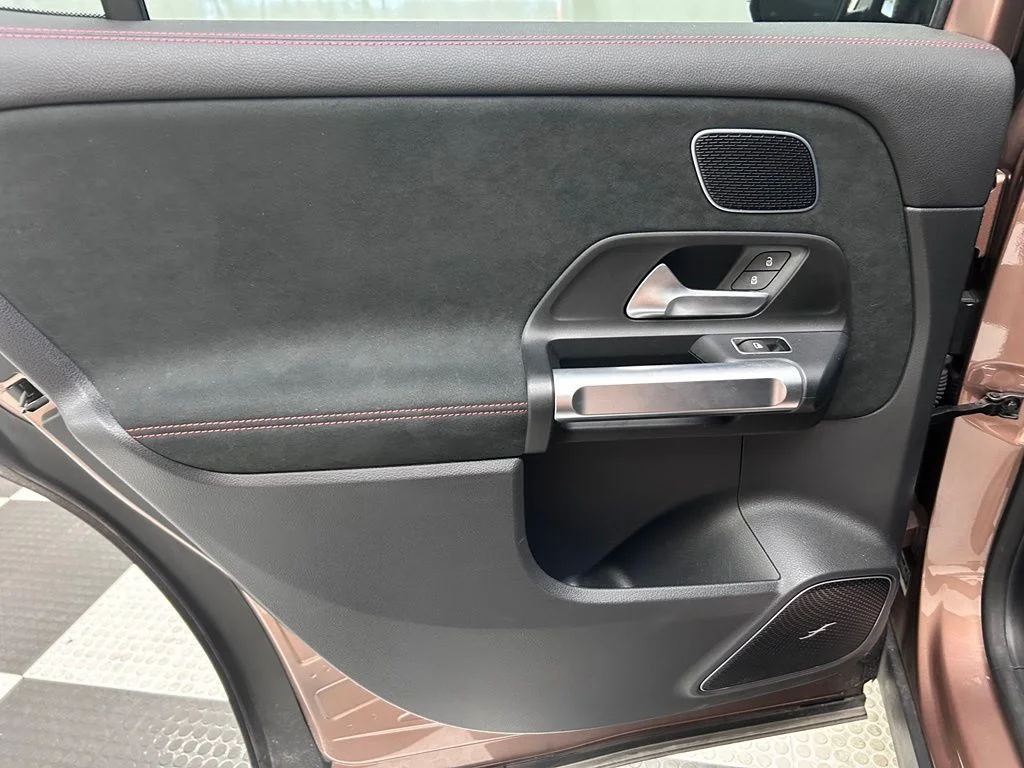 Used 2023 Gold Mercedes-Benz 300 image 13