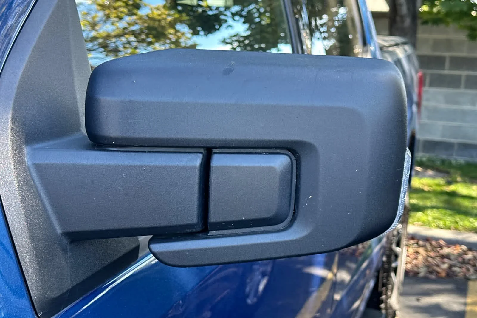 Used 2022 Atlas Blue Metallic Ford XLT image 6