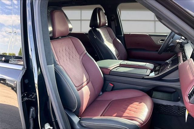Used 2026 Black INFINITI AUTOGRAPH image 7