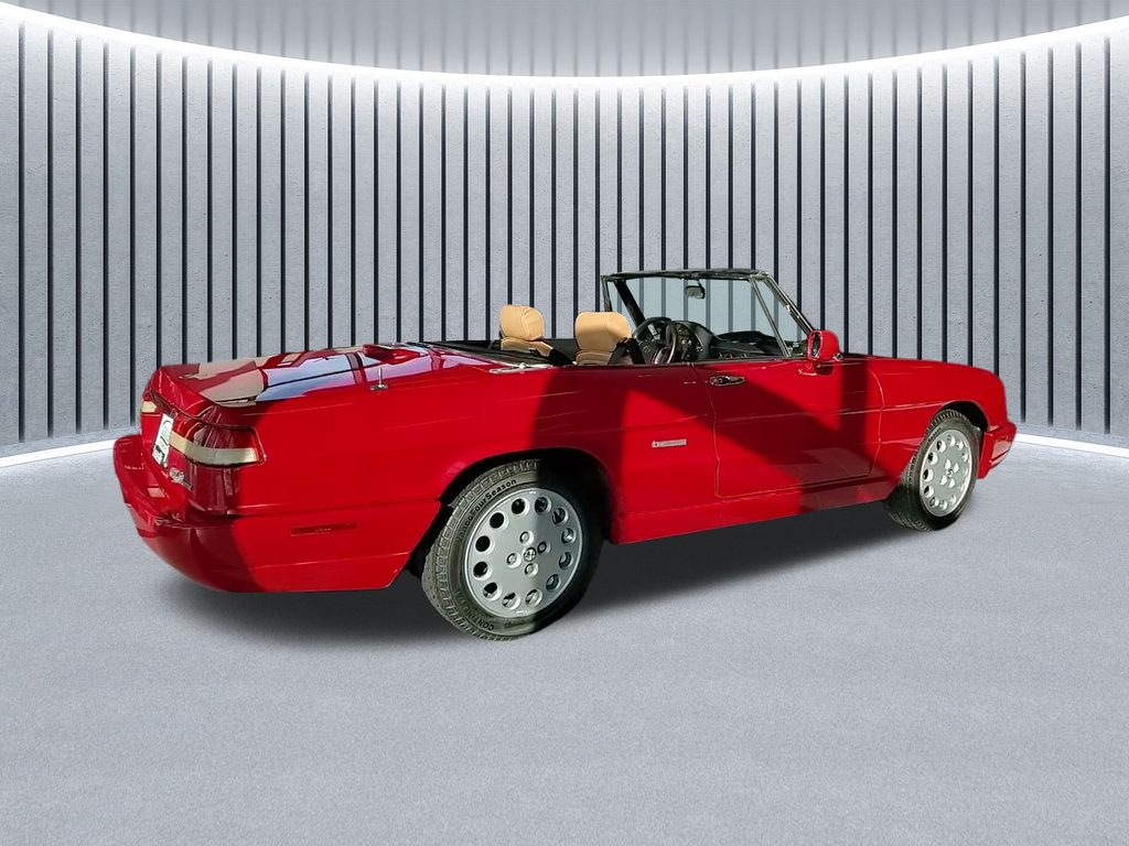 Used 1991 Red Alfa Romeo Veloce image 4