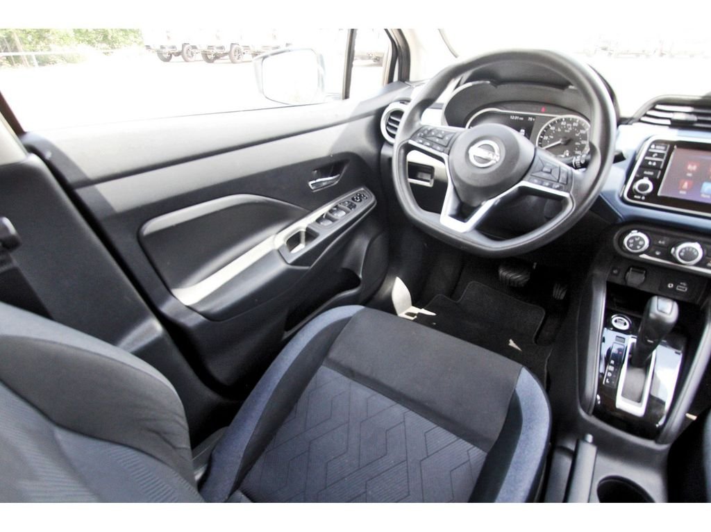 Used 2024 White Nissan 1.6 SV image 10