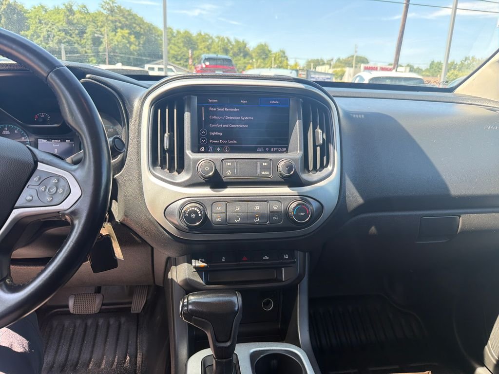 Used 2021 White Chevrolet LT image 21