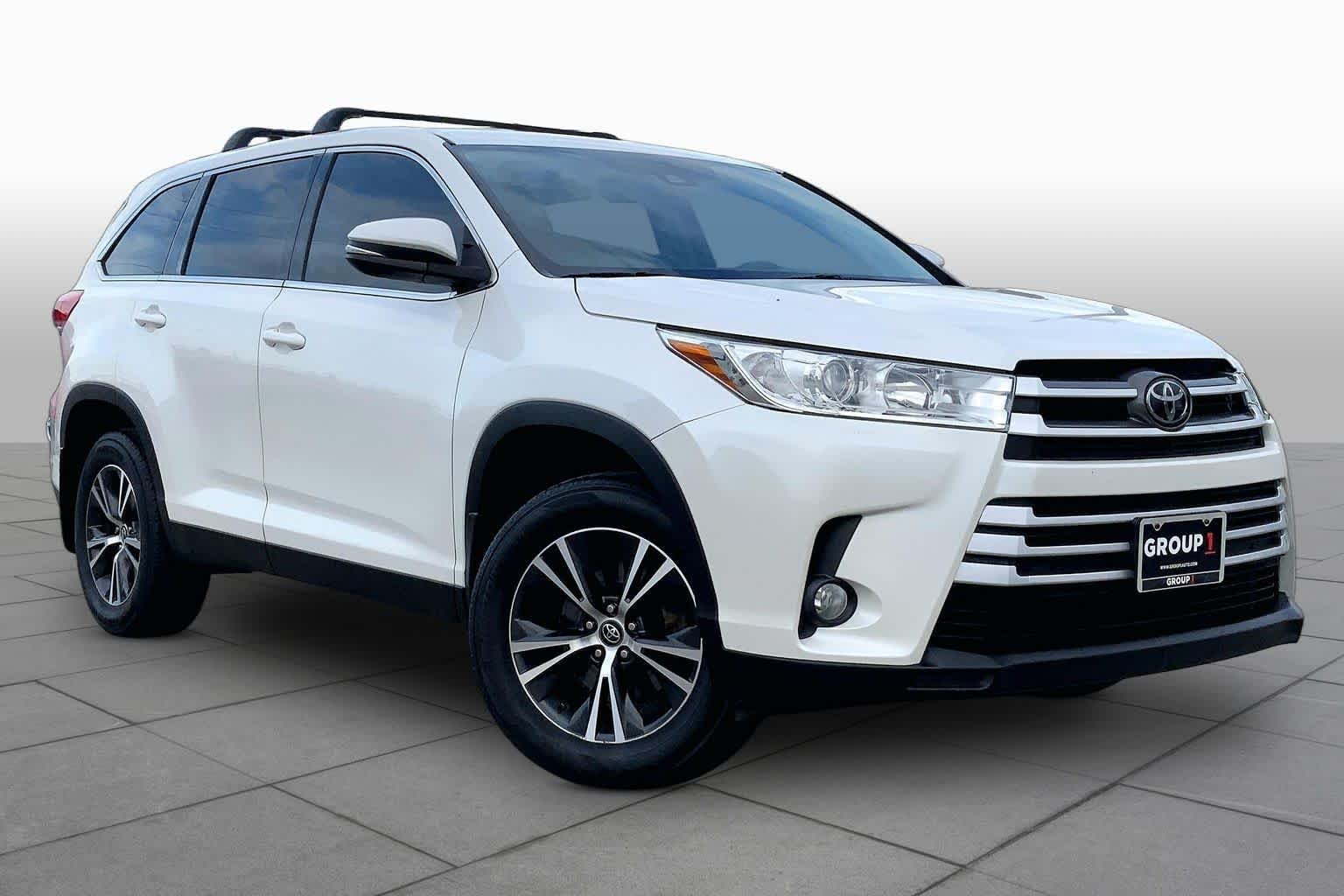 Used 2019 Blizzard Pearl Toyota LE image 2
