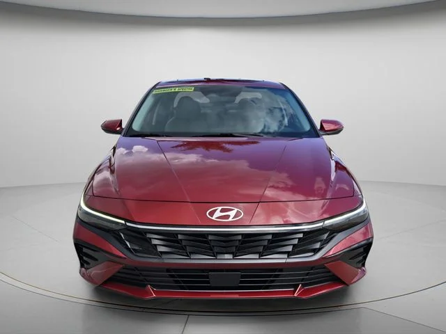 Certified Used 2025 Red Hyundai Limited image 4