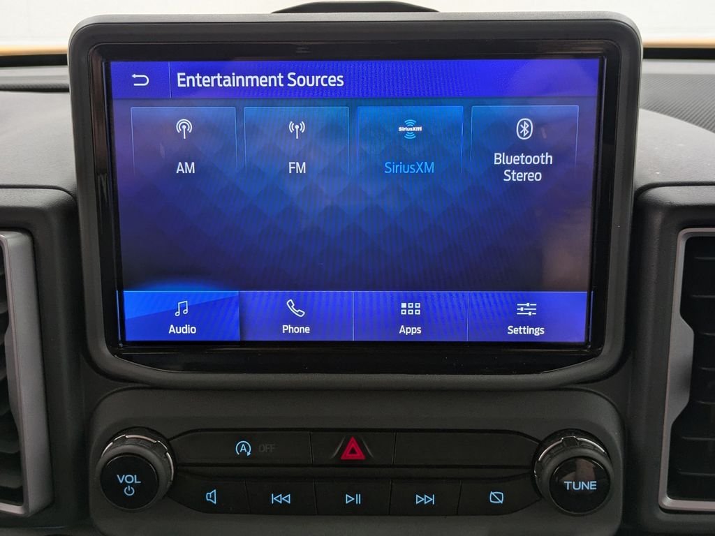 Used 2022 Orange Ford Outer Banks image 35