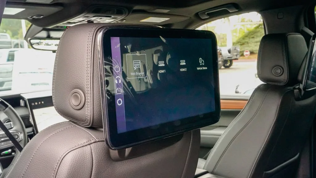 2026 GMC Yukon XL Denali - Photo 11