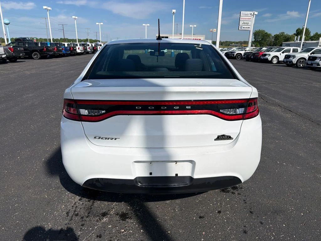 Used 2016 White Dodge SE image 4