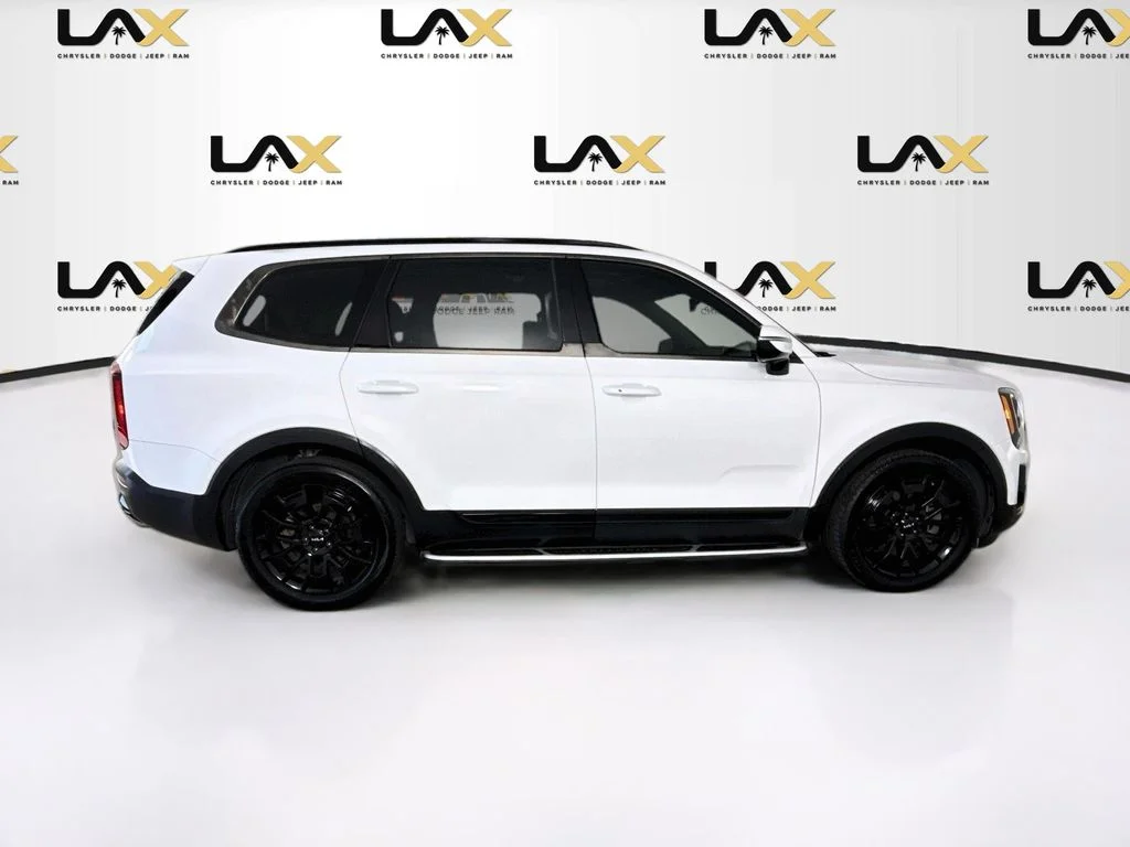 Used 2022 White Kia SX image 8