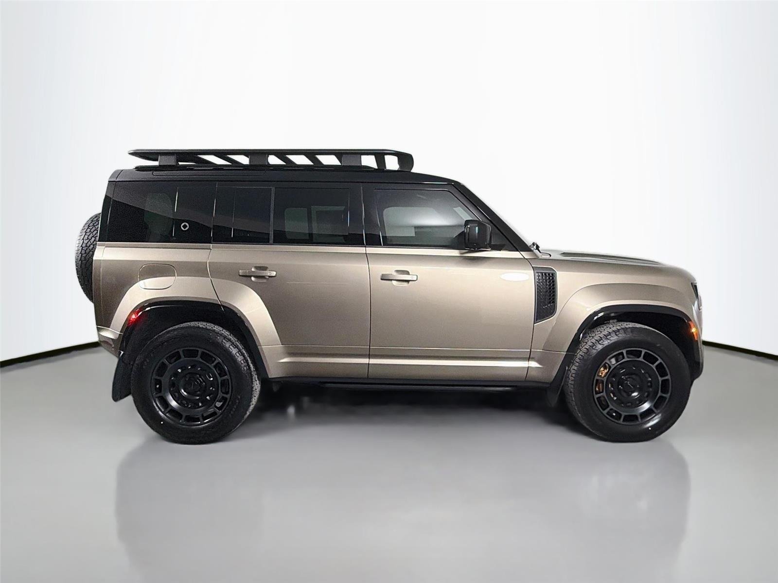New 2026 Petra Copper LAND ROVER  OCTA image 4