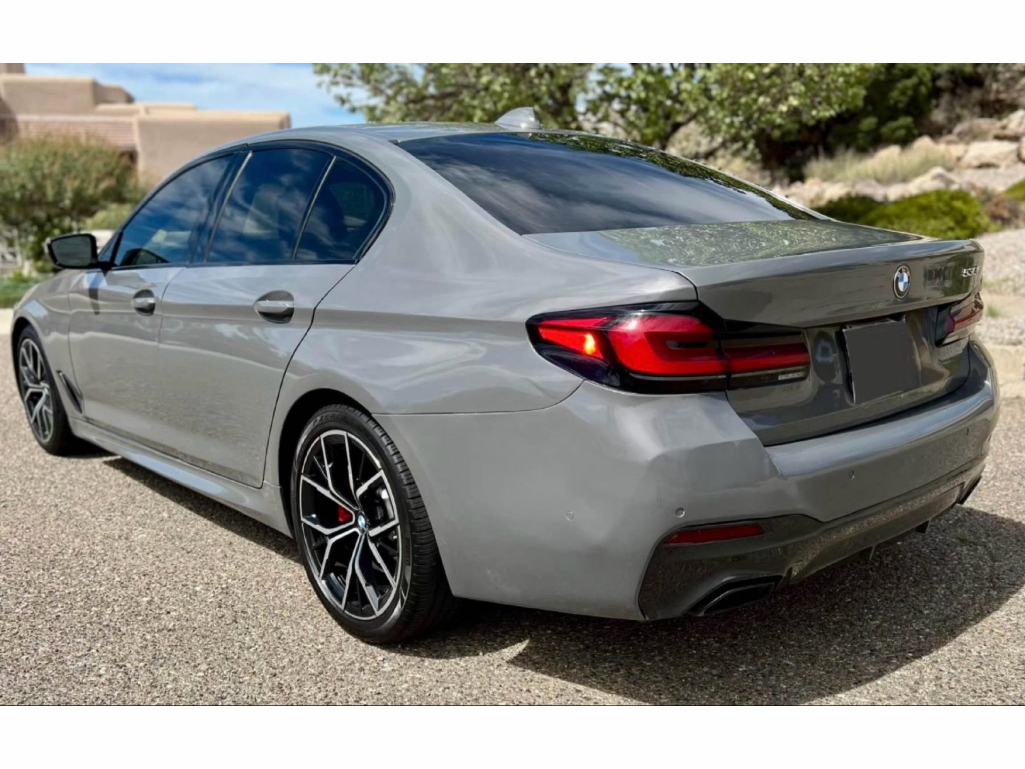 Used 2022 Bernina Grey Amber Effect Metallic BMW 530i image 5