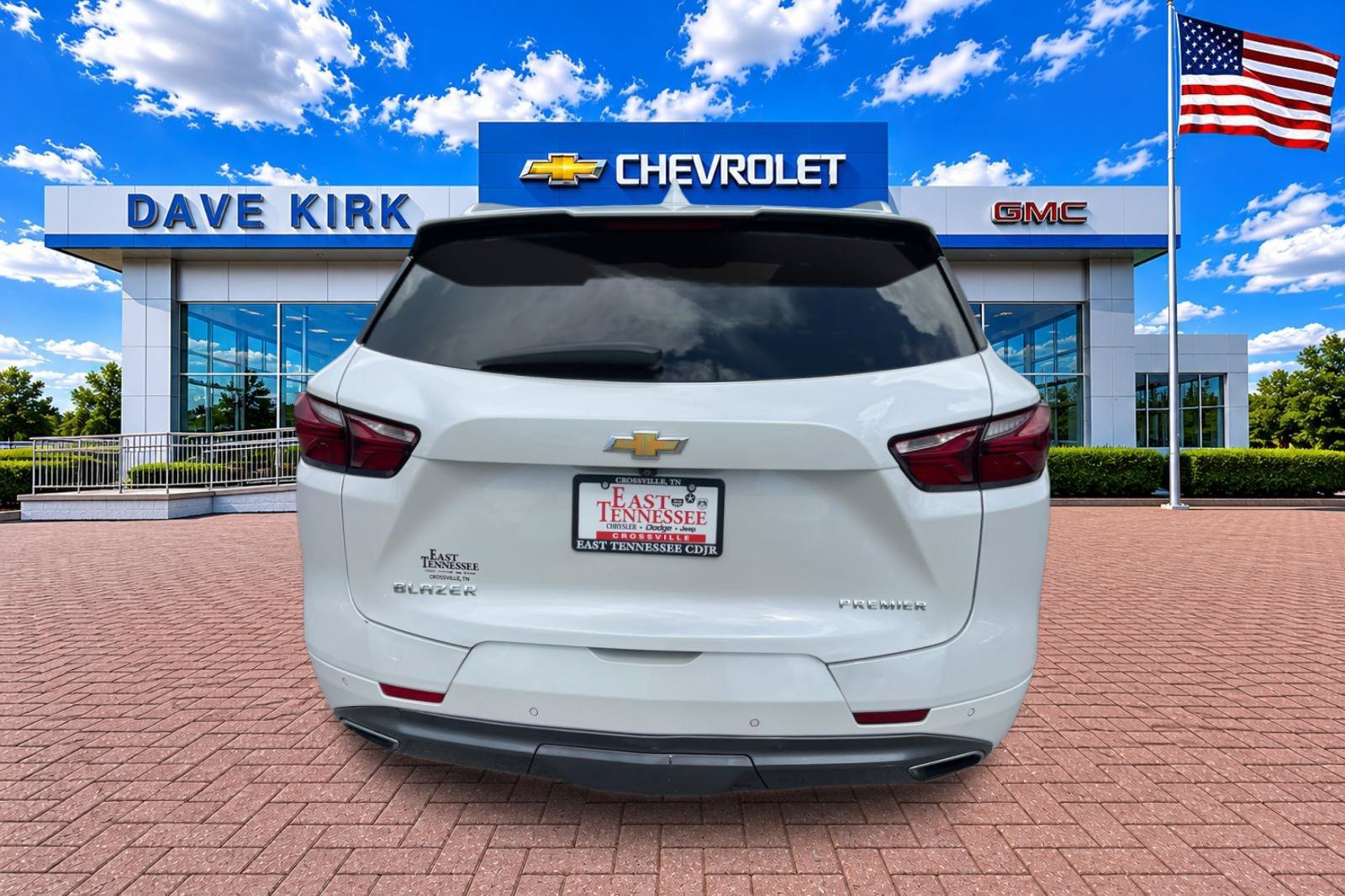 Used 2021 IRIDESCENT PEARL TRICOAT Chevrolet Premier image 4