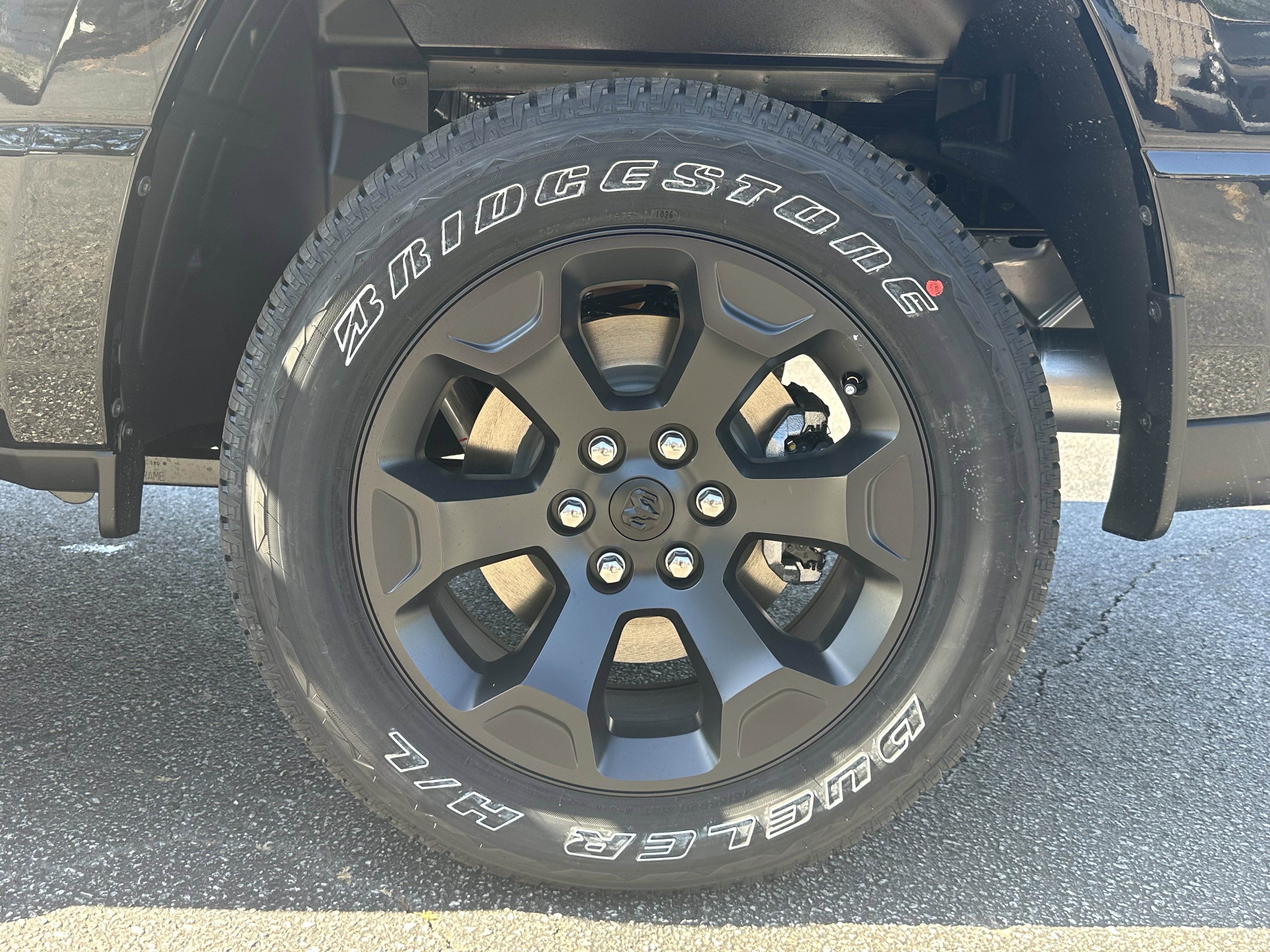 New 2026 Diamond Black Crystal Pearl-Coat Exterior Paint RAM Express image 20