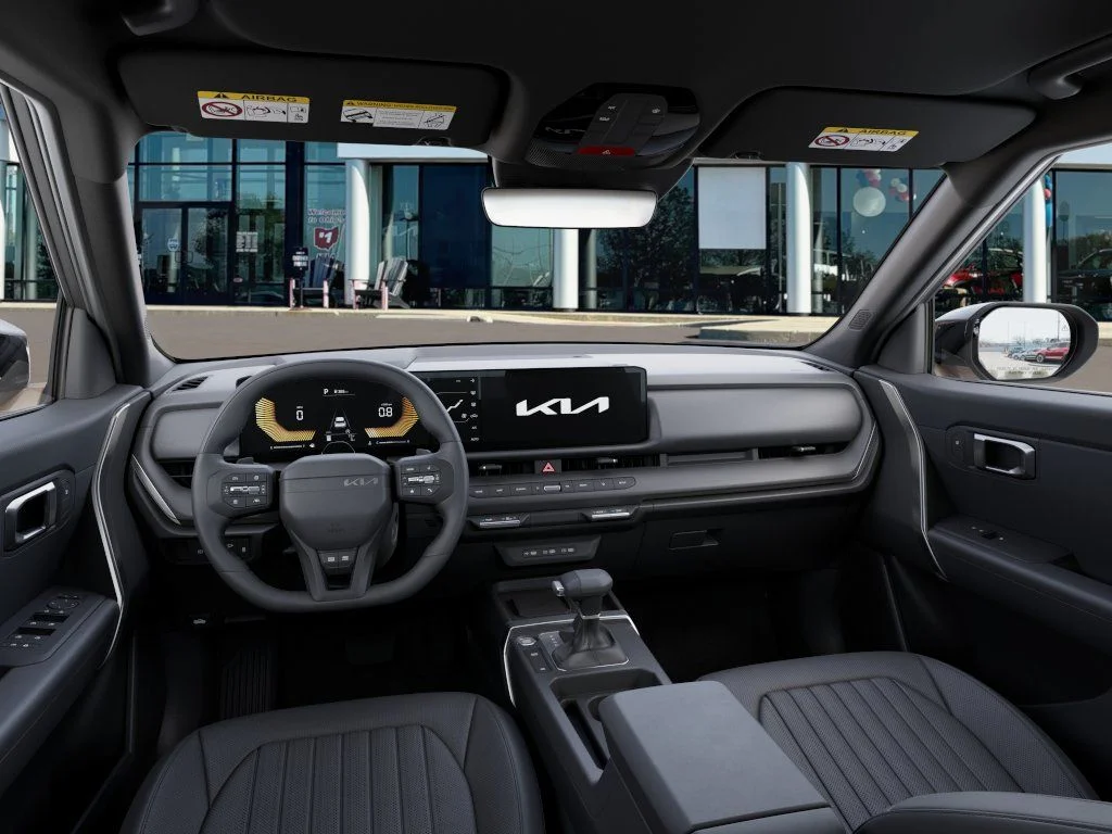 New 2027 Terrain Brown / Black Roof Kia X-Line image 14