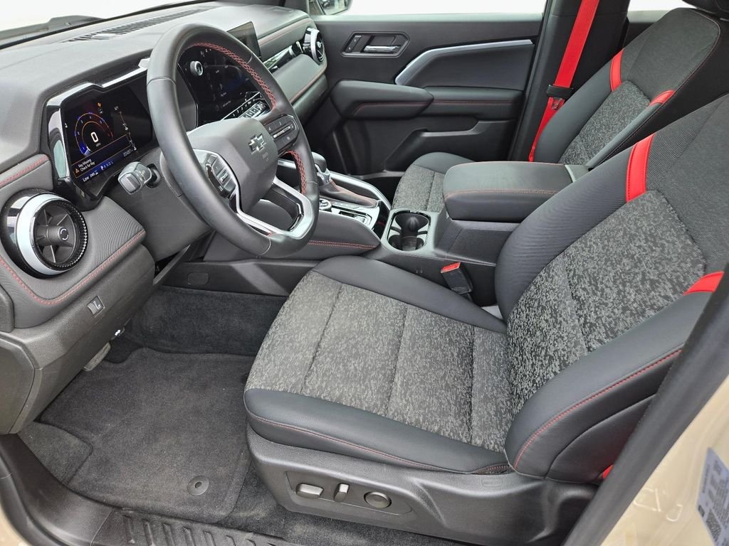 2023 Chevrolet Colorado Z71 - Photo 15